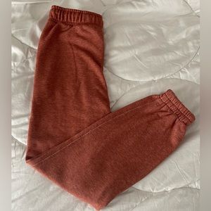 Altar’d state sweatpants. Size Medium. Heathered burnt orange color.